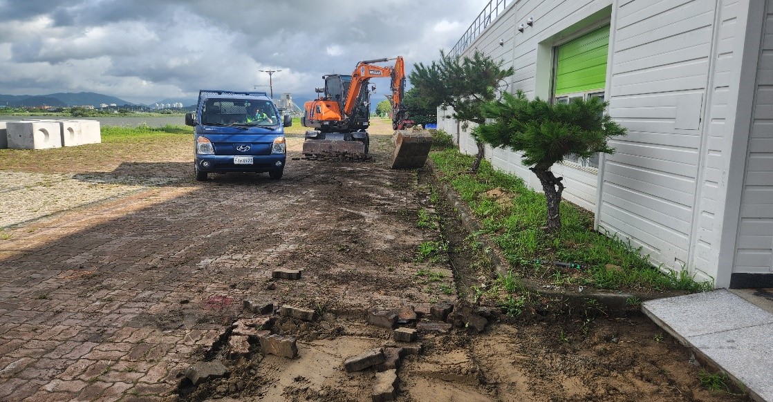 녹지경계석 철거1